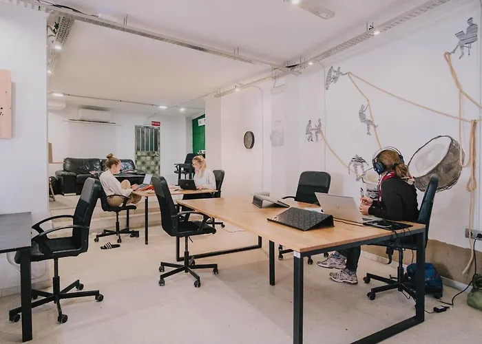 La Cocotera Boutique Hostel & Coworking