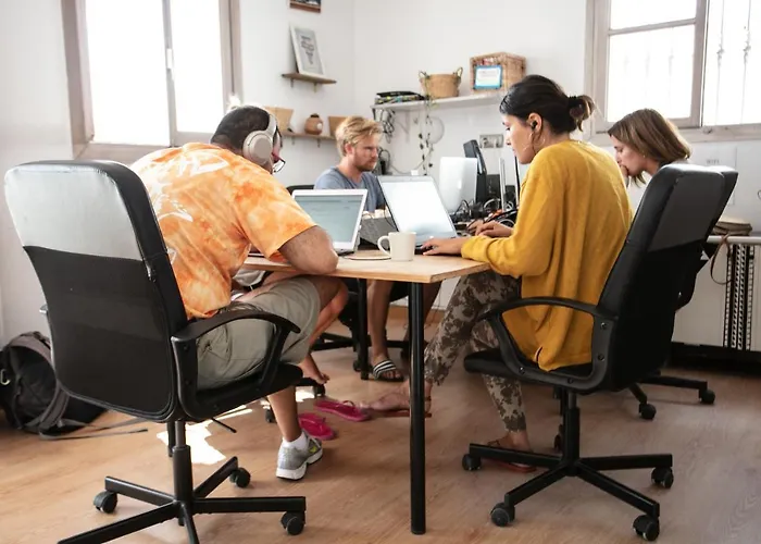 La Cocotera Boutique Hostel & Coworking